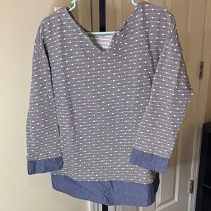 Chic Gray and White Women's Sweatshirt